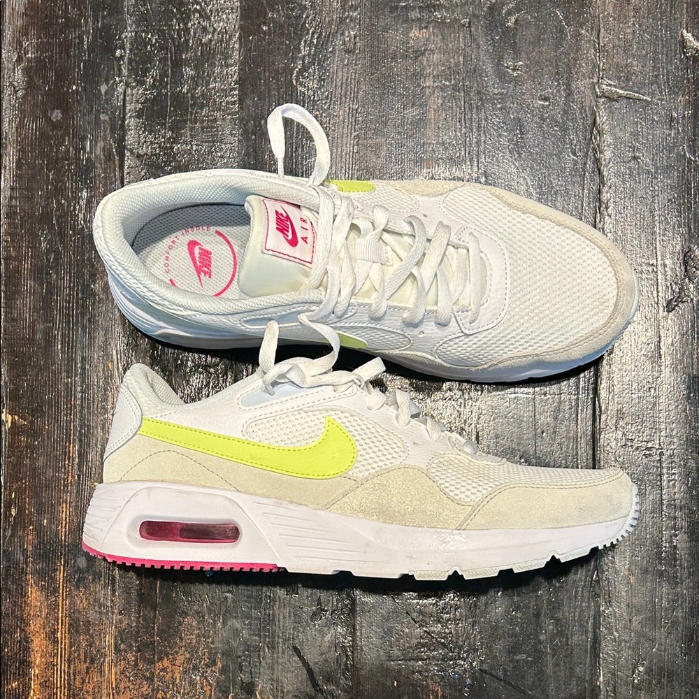 EUC Nike Air Max 90 White and Neon Green Running Shoes size 10.5